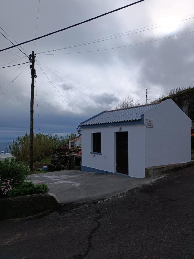Alojamento Local M&I Lajes das Flores エクステリア 写真