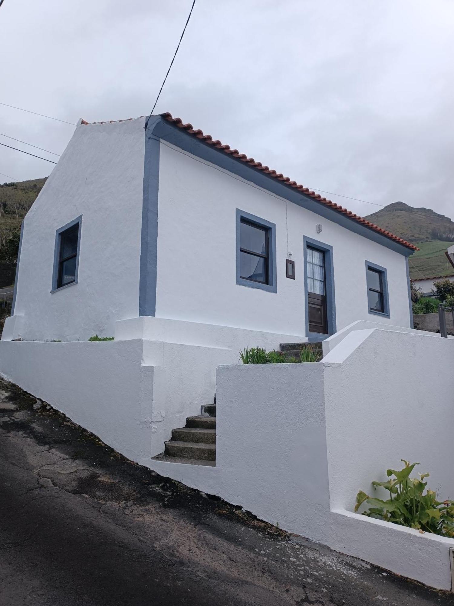 Alojamento Local M&I Lajes das Flores エクステリア 写真